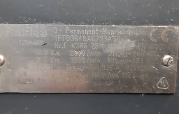 MOTORE SIEMENS tipo 1FT60848AC713AGO usato 